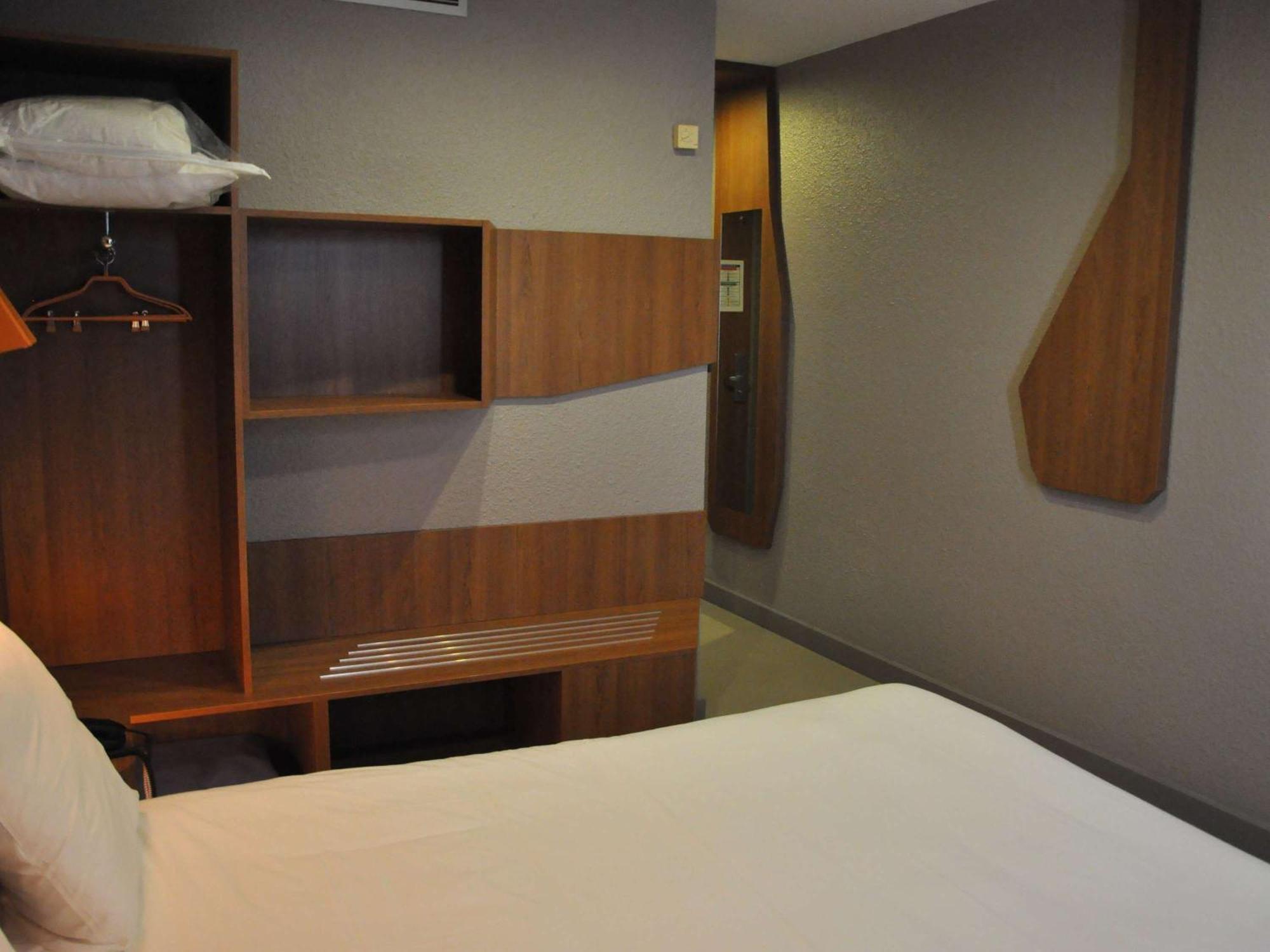 ホテル Ibis Styles ジアン エクステリア 写真